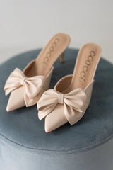 Beautiful Bow Kitten Heel